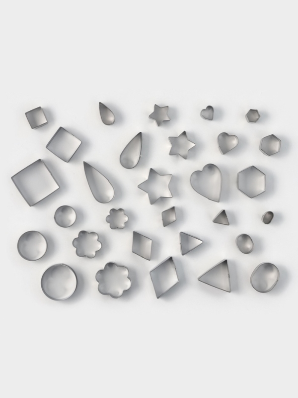 Формы для печенья Доляна &laquo;Ассорти&raquo;, набор 30 шт., в кейсе, нержавеющая сталь, серебристый