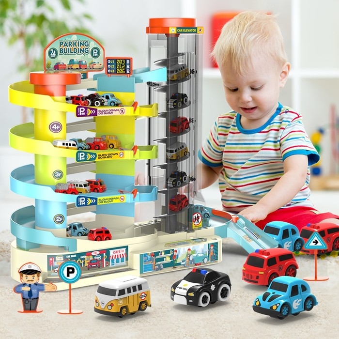 Парковка &laquo;Город&raquo;, 6 машинок, лифт, свет и звук