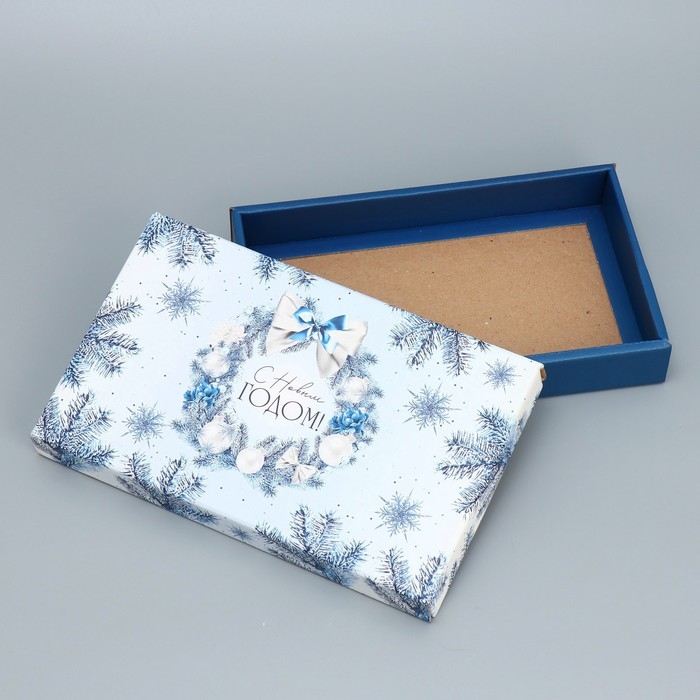 Коробка подарочная новогодняя складная &laquo;Новогодний венок&raquo;, 25.5 х 15 х 4 см, Новый год