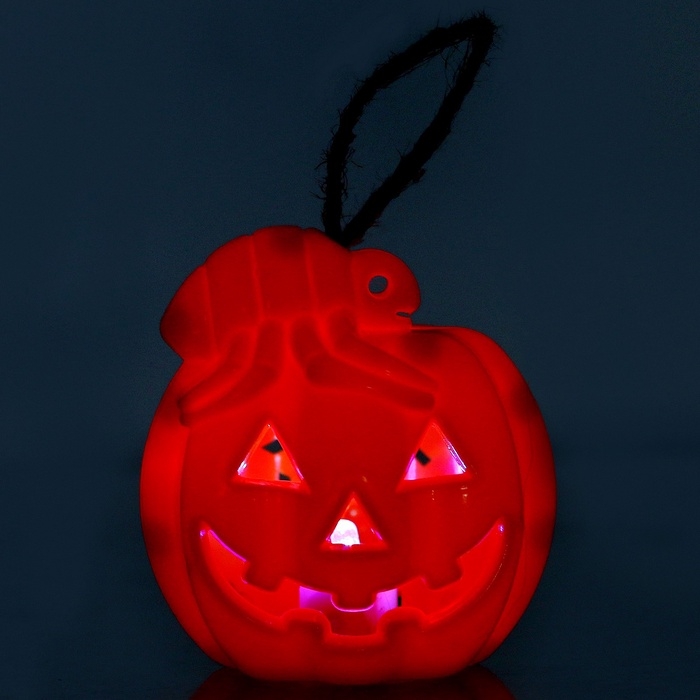 Свеча светодиодная «Страшная ночь» на подвесе Свеча светодиодная «Страшная ночь» на подвесе