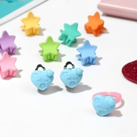 Комплект детский &laquo;Выбражулька&raquo; 12 предметов: 10 крабиков, клипсы, кольцо, форма и цвет МИКС