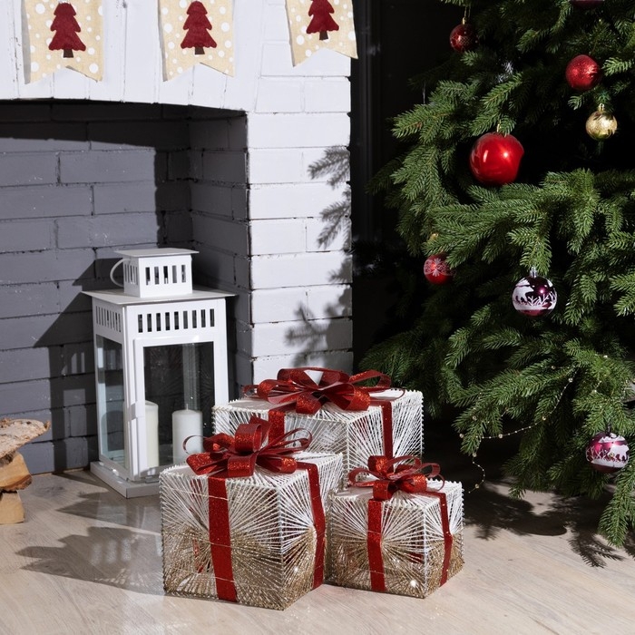 Светодиодная фигура «Подарки с золотистой нитью» 15, 20, 25 см, текстиль, металл, батарейки ААх2 (не в комплекте), свечение тёплое белое Светодиодная фигура «Подарки с золотистой нитью» 15, 20, 25 см, текстиль, металл, батарейки ААх2 (не в комплекте), свечение тёплое белое