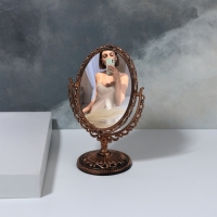 Зеркало настольное «Овал», двустороннее, с увеличением, зеркальная поверхность 8,5 × 12,1 см, цвет чёрный/медный Зеркало настольное «Овал», двустороннее, с увеличением, зеркальная поверхность 8,5 × 12,1 см, цвет чёрный/медный