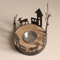 Подсвечник металл, дерево на 1 свечу "Домики и олени" d=4 см 10х10х13,8 см
