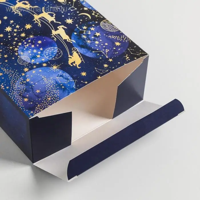 Коробка подарочная новогодняя складная &laquo;Волшебного Нового года&raquo;, 16 х 23 х 7.5 см, Новый год