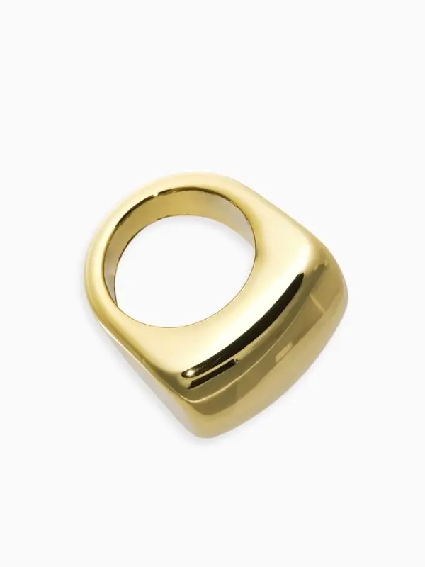 Кольцо пластик "Объемный квадрат", р-р 17, цвет золото