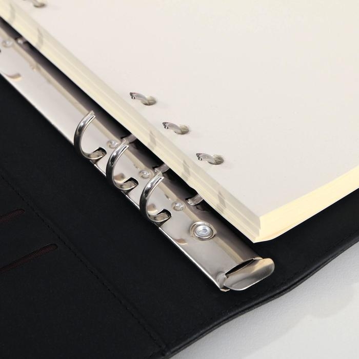 Ежедневник со встроенным зарядным устройством 8000 мАh и флешкой 16 ГБ &laquo;Универсальный&raquo;, 17,5 х 23,5 см