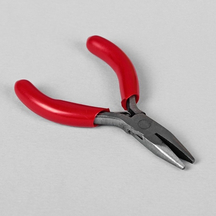 Набор инструментов для рукоделия: бокорезы - 7,5 см, круглогубцы - 8 см, тонкогубцы - 8 см, цвет серебряный/красный Набор инструментов для рукоделия: бокорезы - 7,5 см, круглогубцы - 8 см, тонкогубцы - 8 см, цвет серебряный/красный