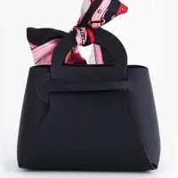 Кожанная подарочная сумочка 13 х12 х 5,5 см чарная