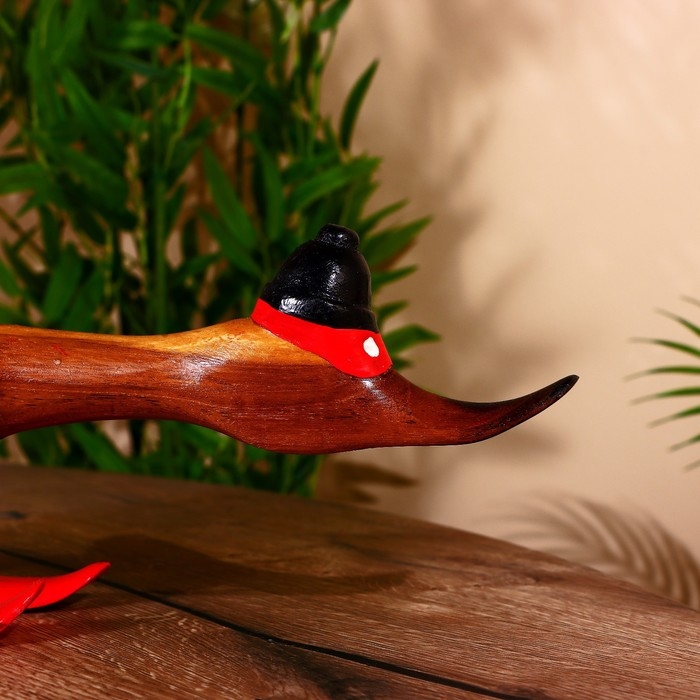Сувенир &laquo;Утка-лыжник в чёрном&raquo;, 33 см, дерево