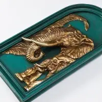 Панно интерьерное полистоун "Слоны в джунглях" зелёный с золотом 18,7х7,5х36,7 см