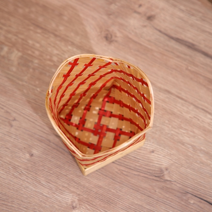 Салфетница плетёная, из бамбука 9х9х14 см