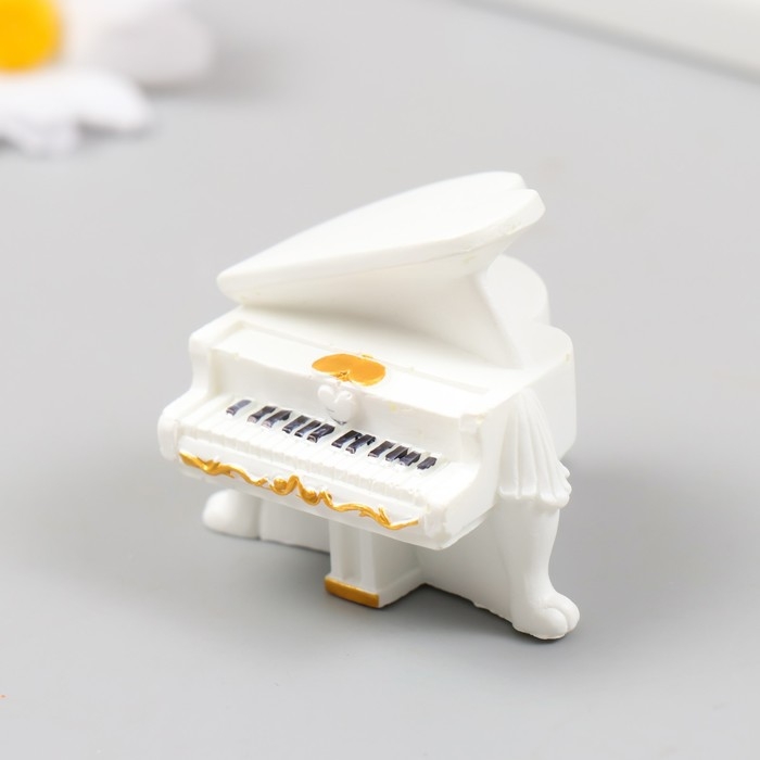 Фигурка для флорариума полистоун Фигурка для флорариума полистоун "Белый рояль" 5х4,5 см