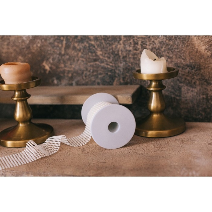 Бобина 9,2 &times; 11 см, d = 2,2 см, цвет белый