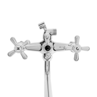 Смеситель для ванны "Центр Сантехники" 15417, двухвентильный, настенный, с душевым набором, хром