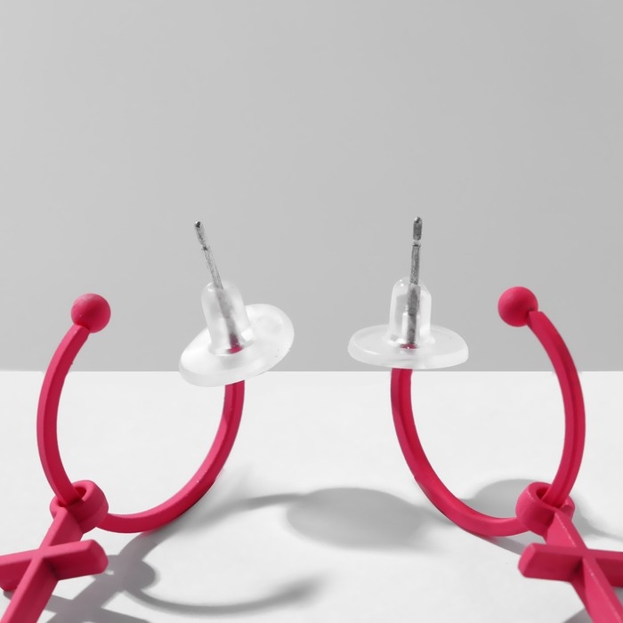 Серьги эмаль &laquo;Крестик&raquo; на кольце, цвет матовый розовый