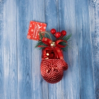 Украшение ёлочное "Руковичка с ягодками" 12х6,5 см, красный Украшение ёлочное "Руковичка с ягодками" 12х6,5 см, красный