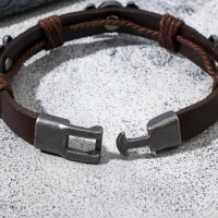 Браслет кожа &laquo;Череп&raquo; крупный, с костями, цвет тёмно-коричневый с чернёным серебром, 8 см