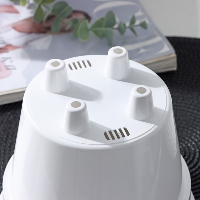 Кашпо со вставкой &laquo;Клевер&raquo;, 3,2 л, d=17,5 см, h=16 см, цвет белый