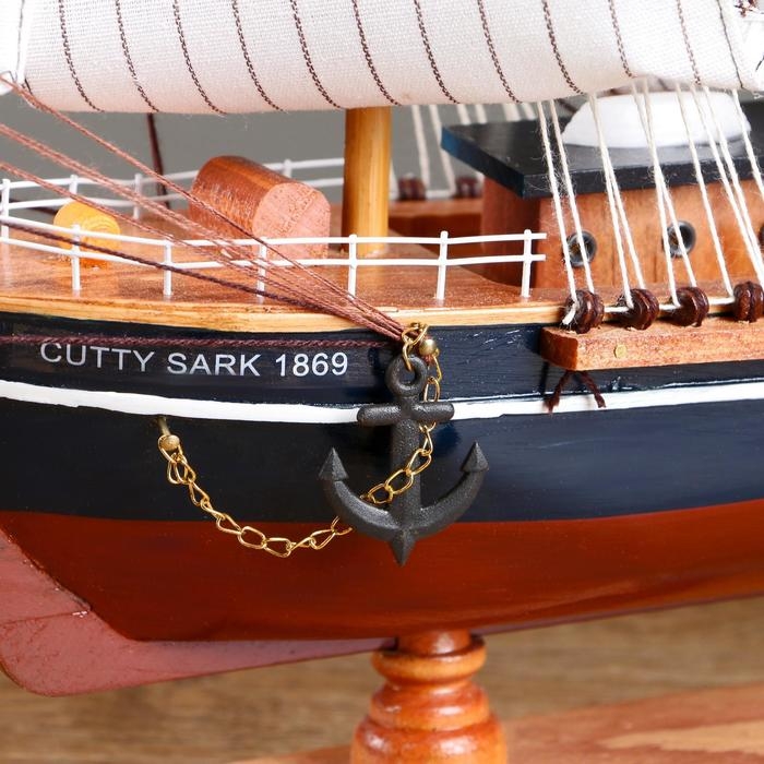 Корабль сувенирный большой &laquo;Трёхмачтовый&raquo;, борта светлое дерево, паруса белые, 59 х 10 х 49 см