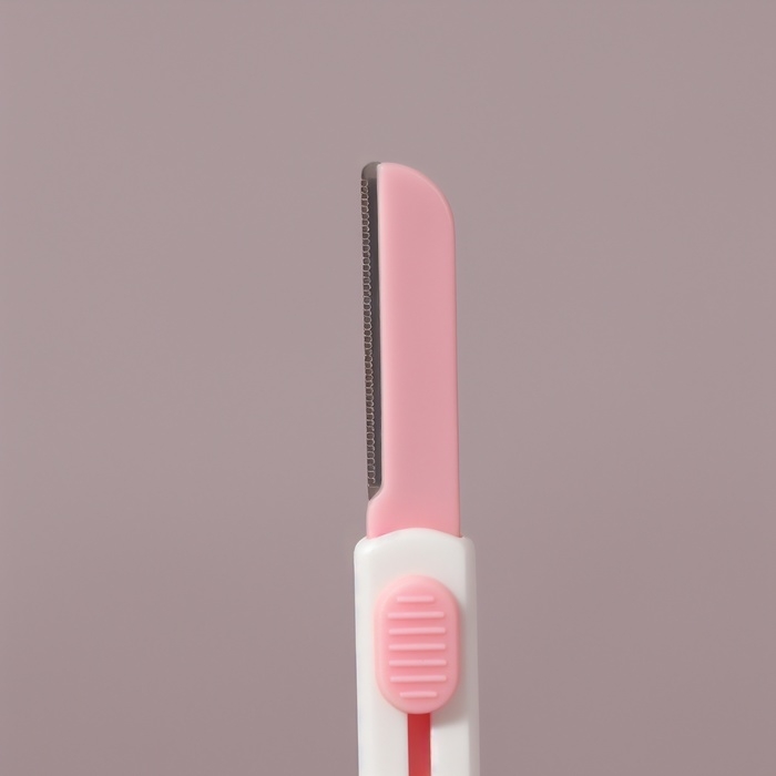 Бритва для коррекции бровей, с регулятором, цвет белый/розовый