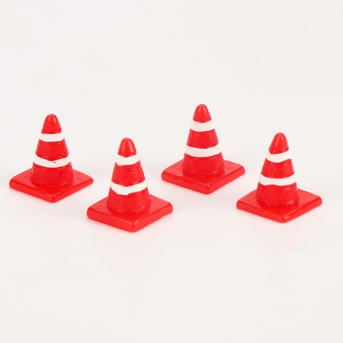 Миниатюра кукольная &laquo;Дорожный конус&raquo;, набор 4 шт., размер 1 шт. &mdash; 1,5 &times; 2 &times; 1,5 см