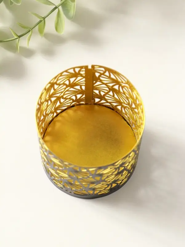 Подсвечник "Цилиндр №4" металл 7,5х7,5х8 см, черный с золотом