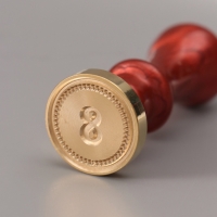 Печать для сургуча с пластиковой ручкой "Классика цифра 8" 2,5х2,5х6,3 см