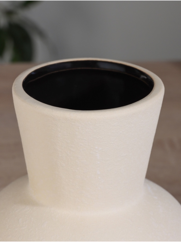 Ваза керамика настольная "Олвен" d-9.5см, 14х13,5 см, бежевый