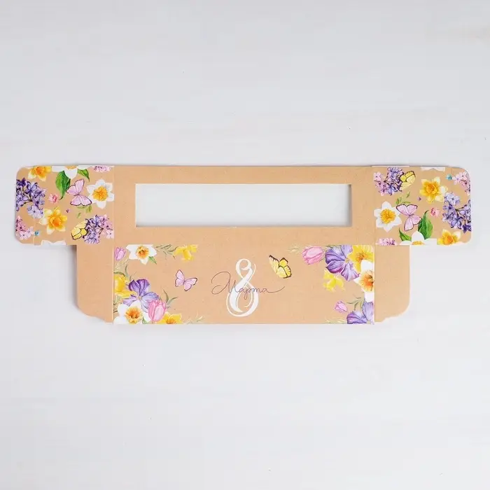 Коробка для макарун, кондитерская упаковка, &laquo;8 марта&raquo; 18 х 5.5 х 5.5 см