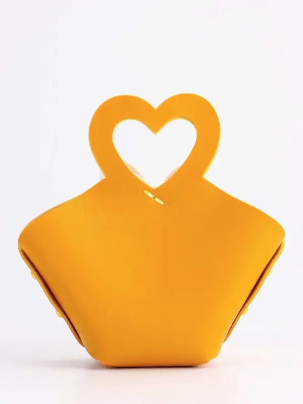 Кожанная подарочная сумочка 10,5 х 5 х 6 см желтая