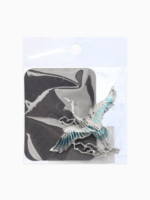 Брошь "Аист в облоках", цвет бело-голубой в серебре