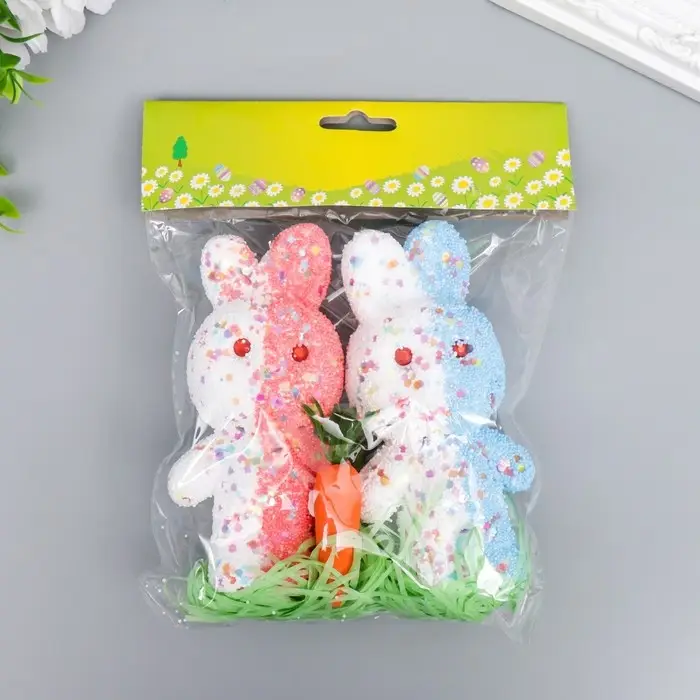 Пасхальный декор &laquo;Зайчата в посыпке с морковкой и травкой&raquo;, набор: розовый, голубой, 12 см, настольная фигурка