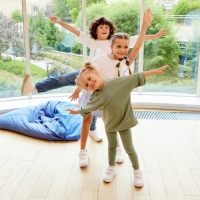 Костюм для девочки (футболка, лосины) MINAKU цвет оливковый, рост 116 см