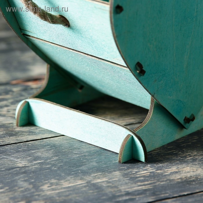 Кашпо деревянное 17.7×10.5×15 см уникальное Кашпо деревянное 17.7×10.5×15 см уникальное "Сердце на двоих", ручка верёвка, тиффани