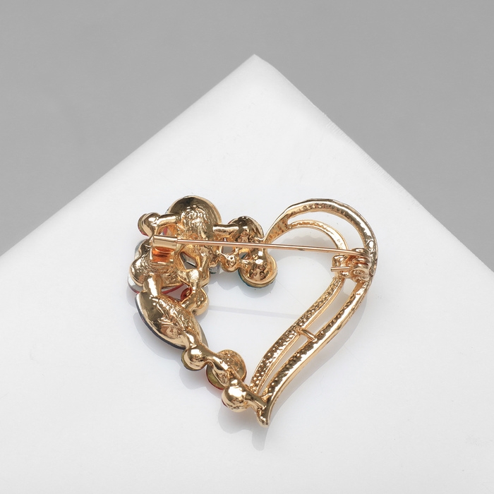Брошь &laquo;Сердце&raquo; в камнях, цветная в золоте