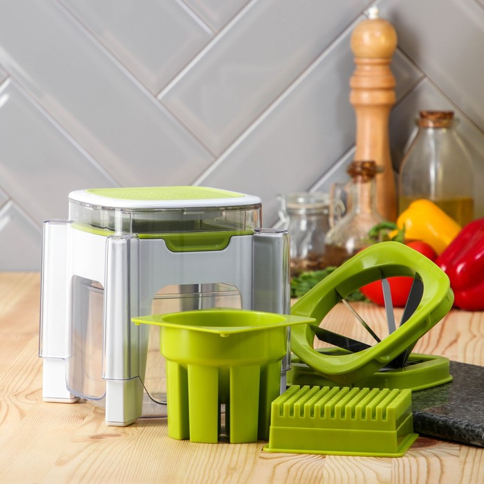 Овощерезка универсальная с контейнером Доляна, 3 сменные насадки и пушер, 14,5&times;14,5&times;21 см, цвет бело-зелёный