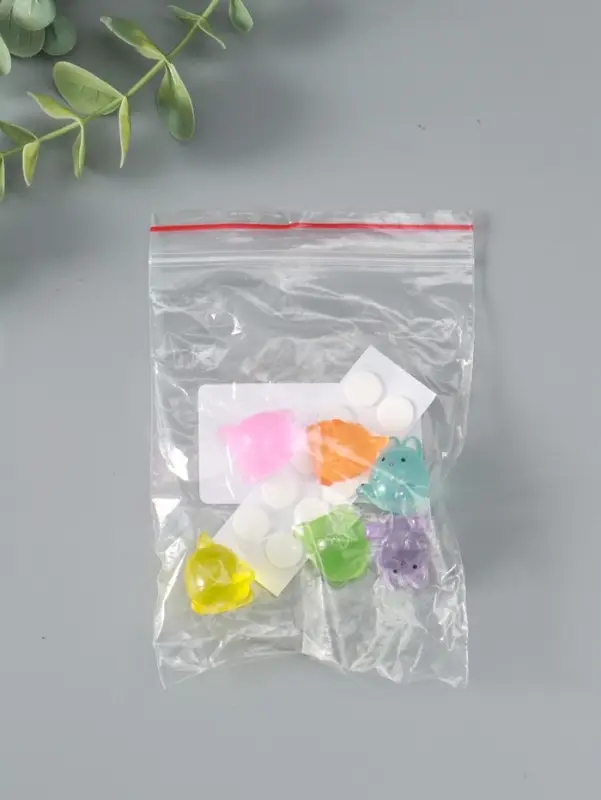 Сувенир эпоксидная смола флюоресцентный "Зайчики" набор 6 шт 1,7х1,8х2 см