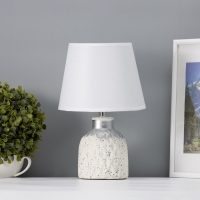 Настольная лампа с абажуром RISALUX &laquo;Овация&raquo;, 1&times;Е14, 40 Вт, белый, 22&times;22&times;31 см