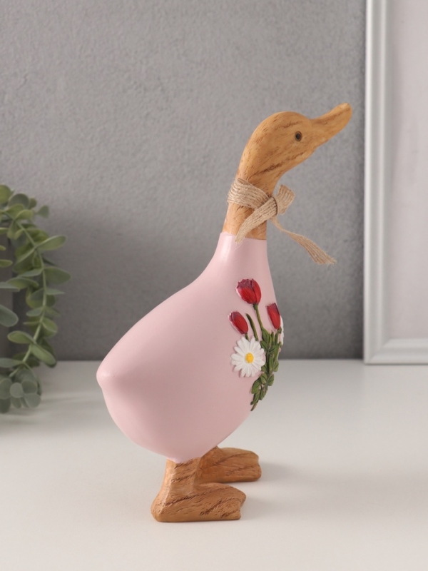Сувенир полистоун "Утка с ромашками и тюльпанами" 17х7,5х21,5 см