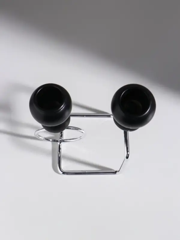 Подсвечник металл,дерево на 2 свечи"Шары.Абстракция"d=2,2 см чёрный и хром11,5х7х16,2 см