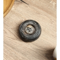 Подсвечник из дерева Джати, d 3 см, 10х10х3 см, цв. темно-коричневый Подсвечник из дерева Джати, d 3 см, 10х10х3 см, цв. темно-коричневый