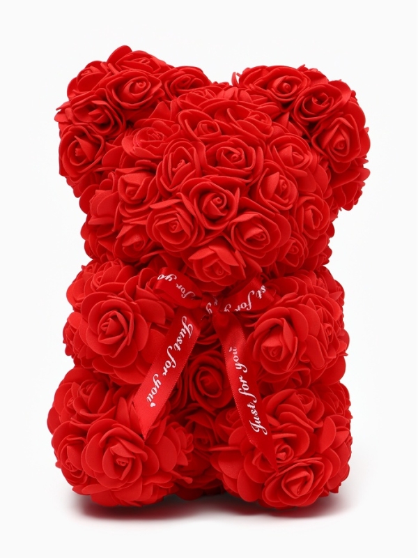Медведь из красных роз Медведь из красных роз