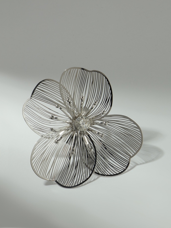 Кольцо «Цветок» стразинка, безразмерное, цвет серебро Кольцо «Цветок» стразинка, безразмерное, цвет серебро