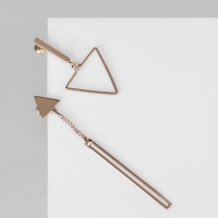 Серьги висячие «Геометрия» треугольники, цвет золото, 7 см Серьги висячие «Геометрия» треугольники, цвет золото, 7 см