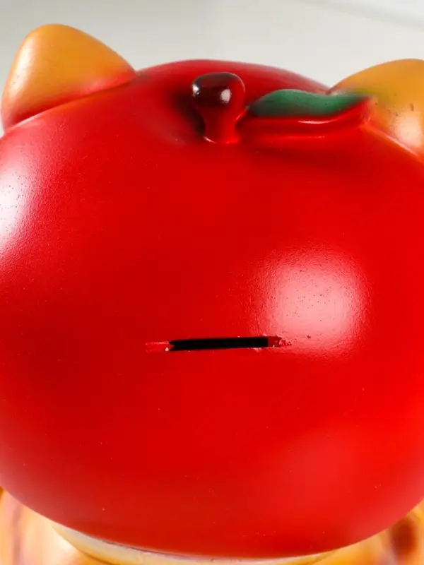 Копилка для денег &laquo;Кот в костюме яблоко&raquo;, гипс, красный, 21&times;17&times;17 см