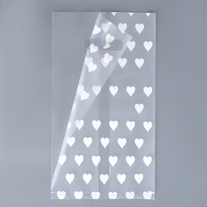 Пакет полиэтиленовый квадратный с вырубной ручкой, упаковка, "Сердечки", 17х33+17см &plusmn; 5% 60 мкм