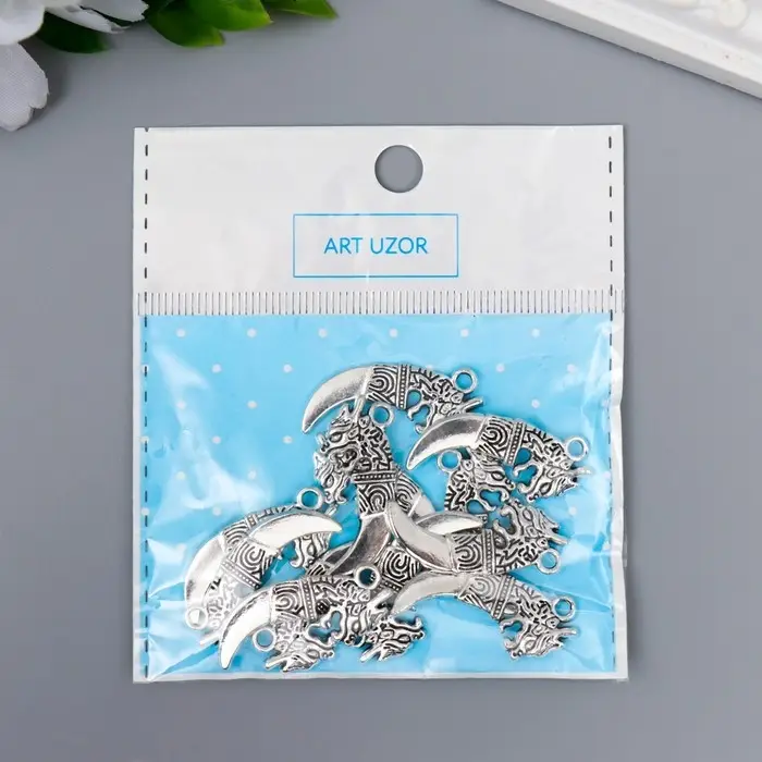 Металлический элемент, декоративная подвеска &laquo;Арт Узор. Клык дракона&raquo;, серебро, 2.9&times;1.3 см