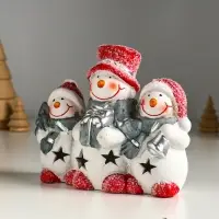 Сувенир керамика свет "Три снеговичка" 14,2х5,5х11,5 см