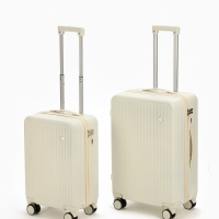 Чемодан 24", PС, 42*27*66, отд на молнии, код замок, 4 колеса, белый